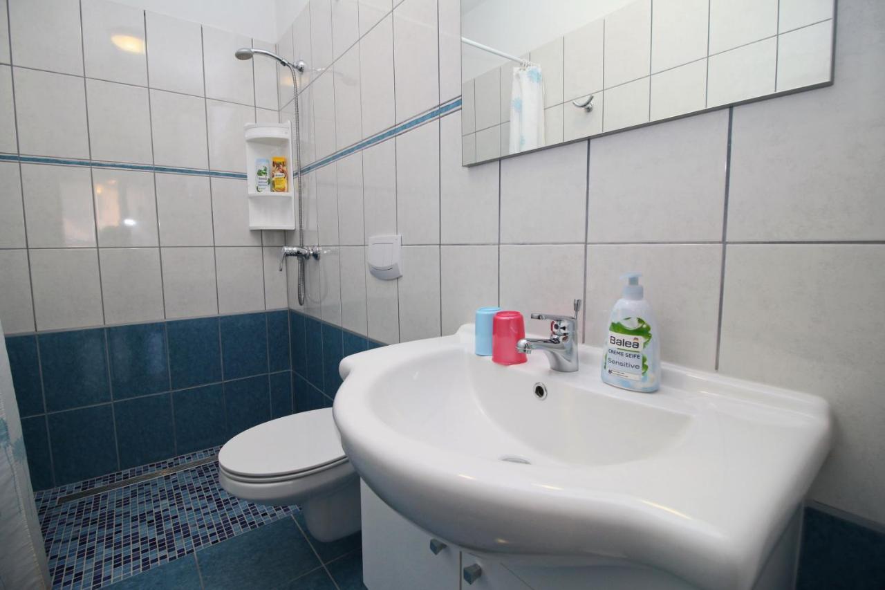 Apartment Svid Ровинь Экстерьер фото
