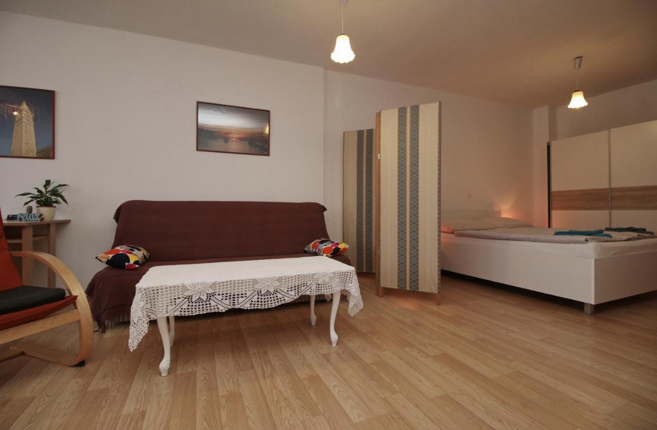 Apartment Svid Ровинь Экстерьер фото